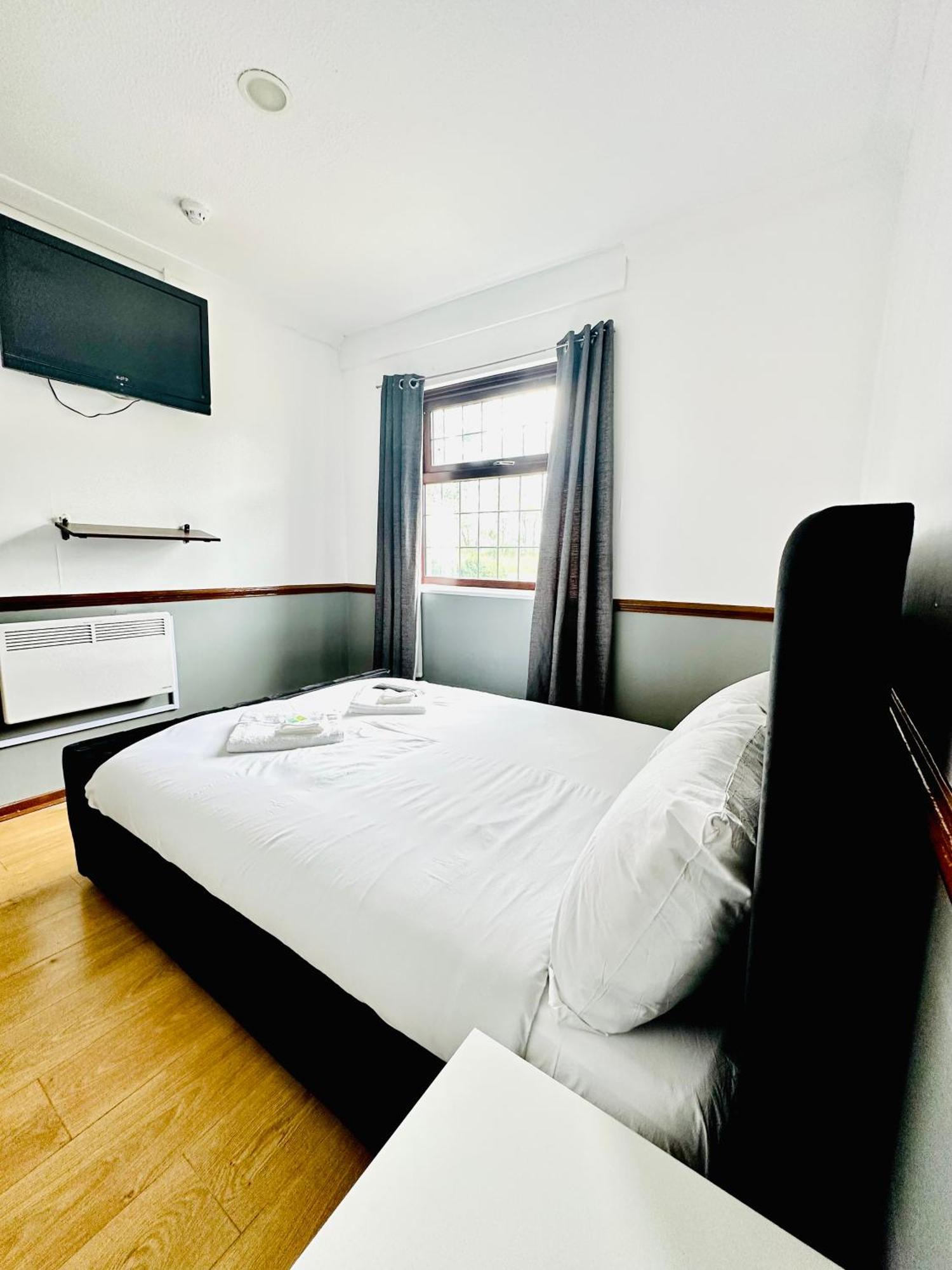 Oyo Stay Inn Express, Cambridge Papworth Everard Kültér fotó