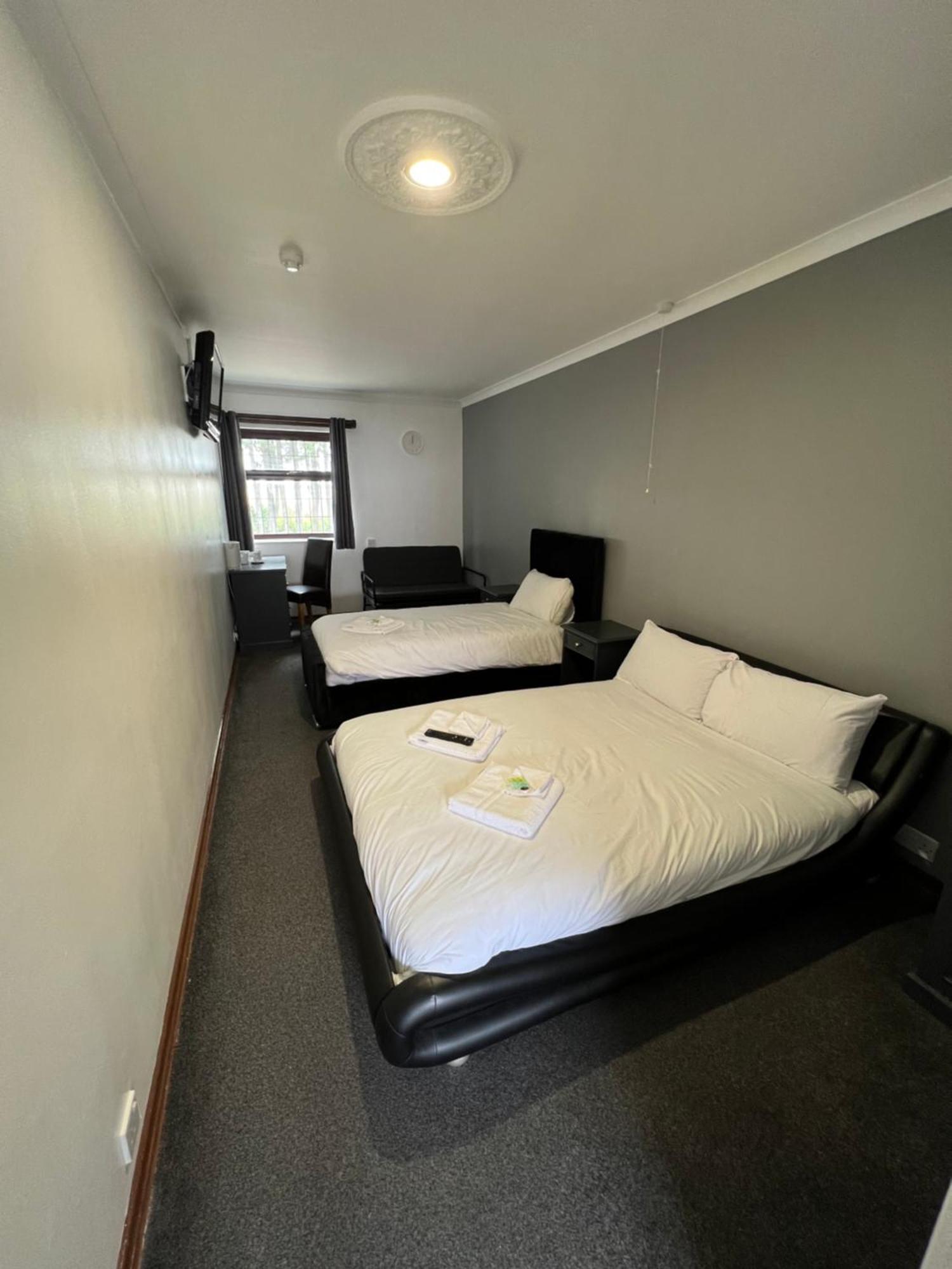 Oyo Stay Inn Express, Cambridge Papworth Everard Kültér fotó