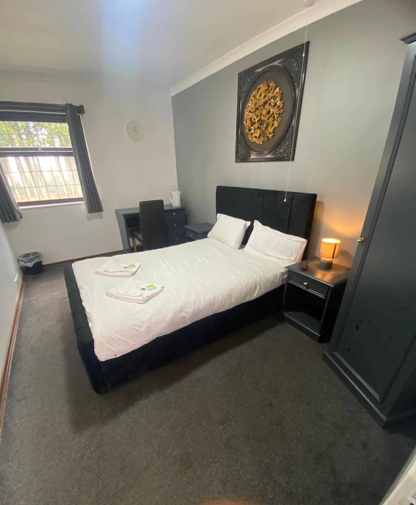 Oyo Stay Inn Express, Cambridge Papworth Everard Kültér fotó